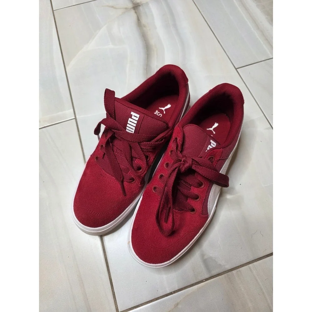 Puma Smash v2 Burgundy Suede Low Top Sneakers Mens‎ 8.5 382880-01 Maroon White